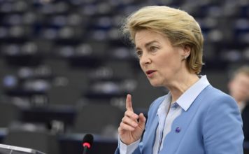 La UE urge al Reino Unido a buscar un acuerdo comercial más ambicioso