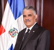 Miguel Vargas dice gestionan la evacuación de los estudiantes dominicanos en China