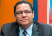 Renuncia del PLD Gedeón Santos