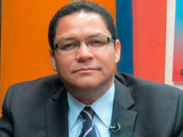 Renuncia del PLD Gedeón Santos