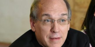 Monseñor Masalles hace un llamado a prohibir las ayudas sociales del Gobierno durante la campaña