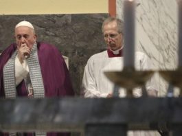 El papa Francisco cancela sus audiencias oficiales tras un aparente resfriado