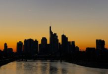 Suicidio de un ministro regional alemán «profundamente preocupado» por el covid-19