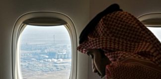 Arabia Saudita y Emiratos acentúan la presión y hacen caer nuevamente el petróleo