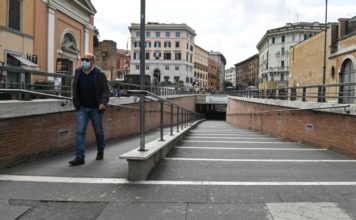 Nuevo récord de decesos en 24 horas en Italia, 368 muertos