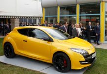 Renault suspende la actividad en sus cuatro plantas españolas