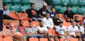 Kelvin Tavárez se destaca en victoria del GUG en semifinal del basket de Santiago