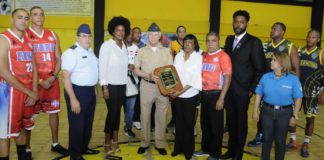 Rinden tributo a Chicho Sibilio en inauguración torneo basket de los Juegos Militares