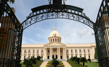 Presidente Danilo Medina rinde tributo de recordación a próceres de la Batalla del 30 de Marzo