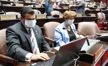 Comisión bicameral del Congreso plantea que pacientes usen fondos de pensiones para coronavirus