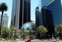 BMV y Wall Street se desploman de nuevo; temor al coronavirus opaca estímulos