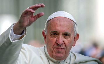 El papa celebrará el rezo del ángelus y la audiencia por vídeo, sin público