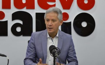 (VIDEO) Economista propone Gobierno utilice mitad presupuesto publicidad de 2020 para sector salud