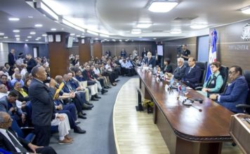 Pleno JCE se reúne con presidentes y secretarios de 158 Juntas Electorales sobre organización elecciones extraordinarias municipales