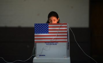 Cómo dejar atrás los errores de Barack Obama y ganar el voto latino