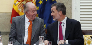 El Rey renuncia a la herencia de su padre y le retira su asignación por sus supuestas cuentas en Suiza