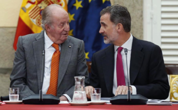 El Rey renuncia a la herencia de su padre y le retira su asignación por sus supuestas cuentas en Suiza