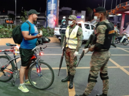 Rasos PN y Ejército resultan heridos tras ser atacados por personas que hacían carreras ilegales en Valverde