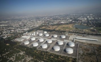 Los productores de petróleo, salvo México, acuerdan bajar la oferta