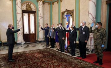 Gobierno crea comisión para vigilar compras de emergencia