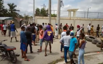 Ciudadanos de Manoguayabo se lanzan a las calles para evitar traslado de presos de La Victoria