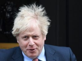 Boris Johnson está «estable» en el hospital donde lucha contra el coronavirus