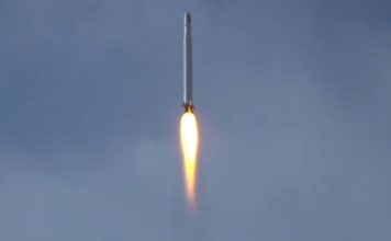 Irán lanzó con éxito su primer satélite militar, en medio de tensiones con EEUU