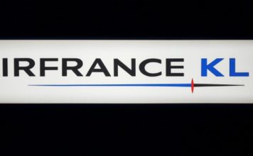 Francia y Holanda anuncian rescate de sus respectivas aerolíneas con cerca de 10.000 millones de euros