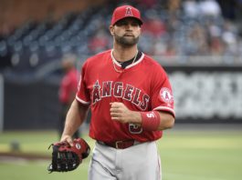 ¿Con Albert Pujols? Así no MLB