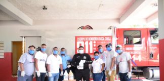 Marcell Ozuna y esposa entregan insumos para combatir COVID-19 en Boca Chica