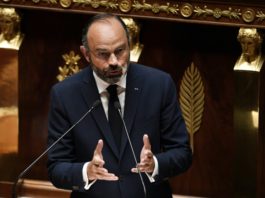 Francia reabrirá comercios el 11 de mayo y exigirá mascarillas en transporte público