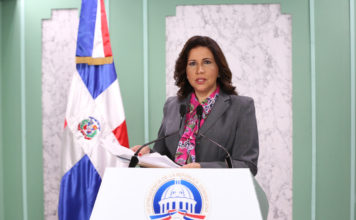 Gobierno trabaja en depuración de un millón de solicitudes para Quédate en Casa; vicepresidenta Margarita Cedeño explica proceso