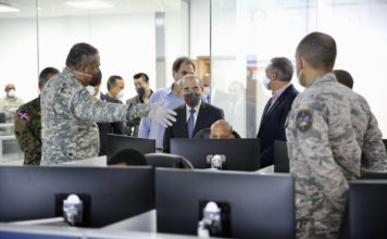 Danilo Medina visita C5i, aliado fundamental en guerra contra el coronavirus