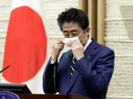 Japón entregará una ayuda de 930 dólares a cada residente por el coronavirus