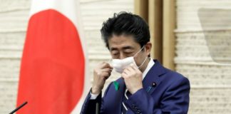 Japón entregará una ayuda de 930 dólares a cada residente por el coronavirus