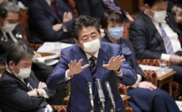 Japón avanza hacia estado de emergencia y anuncia colosal plan de ayuda por coronavirus