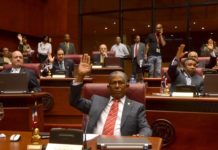 Senadores proponen entregar el 20% de fondos de pensiones a los afiliados