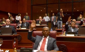 Senadores proponen entregar el 20% de fondos de pensiones a los afiliados