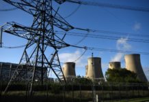 Pasar del carbón a la biomasa, la controvertida transición de una central eléctrica