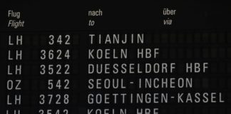 Un avión con trabajadores extranjeros aterriza en China por primera vez desde marzo