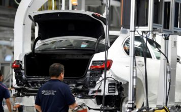 México reporta dramática caída de producción y exportación de autos en abril