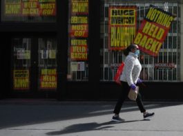 Sigue la pérdida de empleos en EEUU, a la espera de las cifras de abril