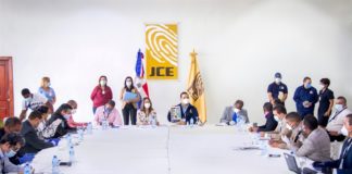JCE y partidos revisan formatos de boletas presidenciales y senatoriales de elecciones del 5 de julio de 2020