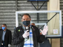 Ministro Díaz inicia entrega de ayuda a 3,000 deportistas