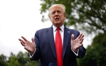 Trump retira a EEUU del Tratado de Cielos Abiertos y señala a Rusia