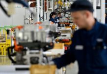 Mercado francés del automóvil cae un 88,8% en abril