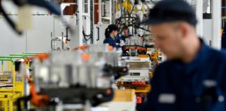 Mercado francés del automóvil cae un 88,8% en abril