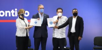 Abinader recibe apoyo de destacadas figuras del Arte y la Cultura