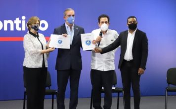 Abinader recibe apoyo de destacadas figuras del Arte y la Cultura