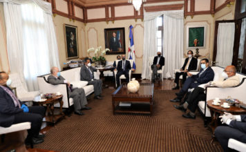 Presidente Danilo Medina continúa consultas con sectores de la vida nacional; recibe a representantes Iglesia Evangélica